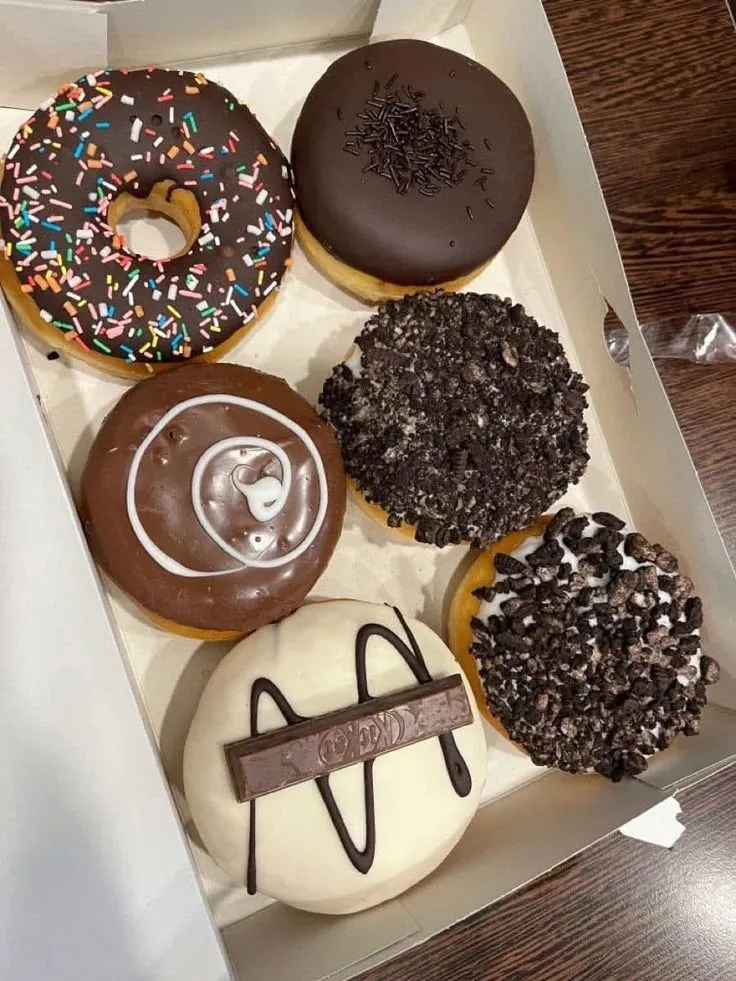 Proses pembuatan donat Calmora
